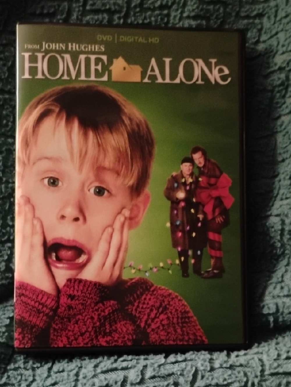 Fox Home Alone DVD - Green & Red Cover
